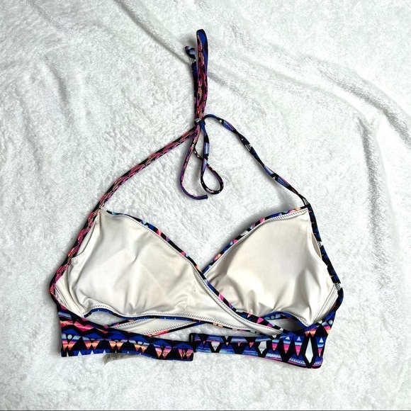 Victoria's Secret Body Wrap Bikini Top Chevron Tribal Print Size Medium - Picture 4 of 11